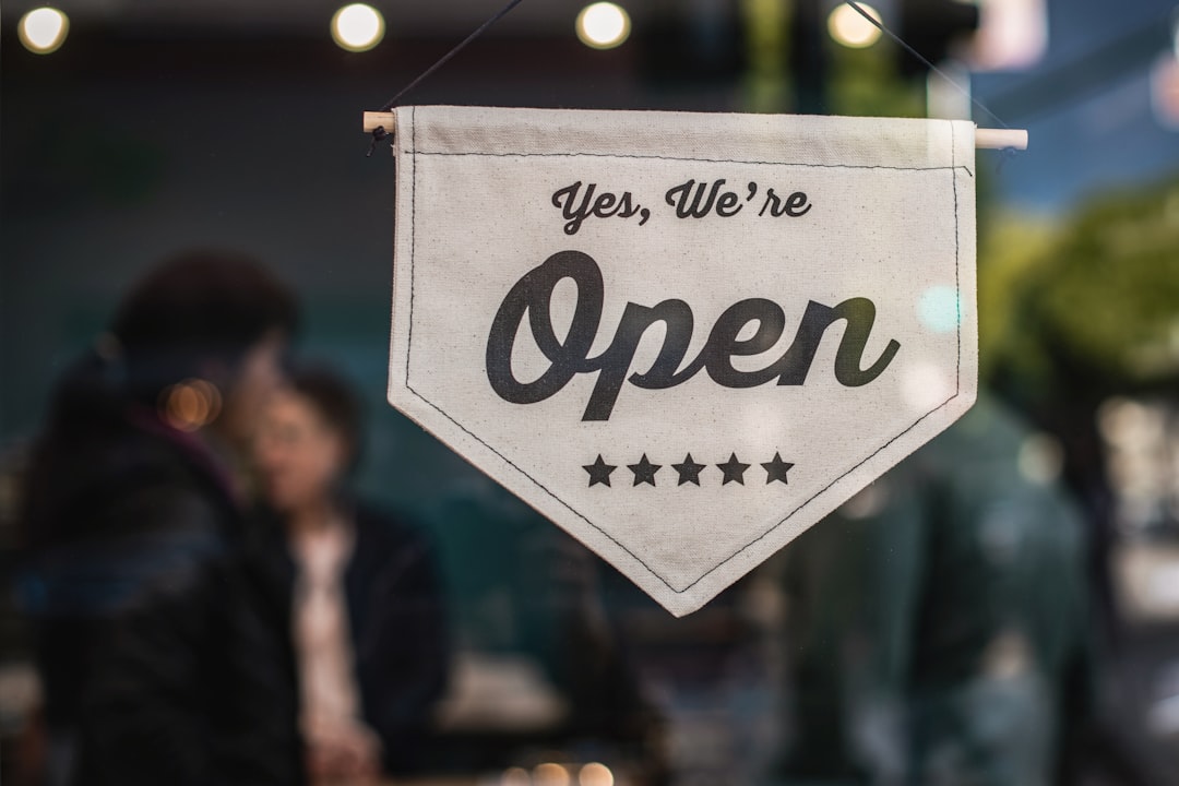 weekly referral marketing news - white open signage