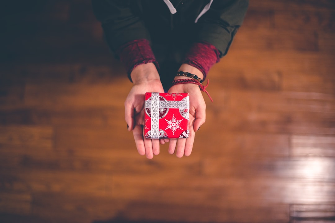Referral reward selection