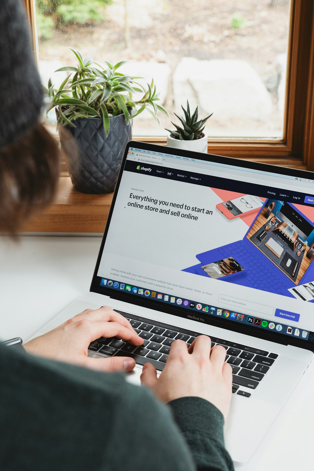 Marketing a brand-new business with no money
